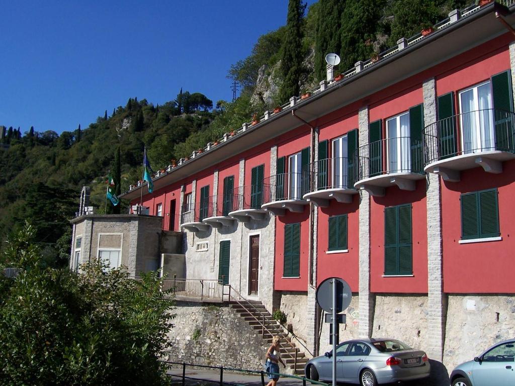 Albergo Eremo Gaudio Varenna Exterior foto